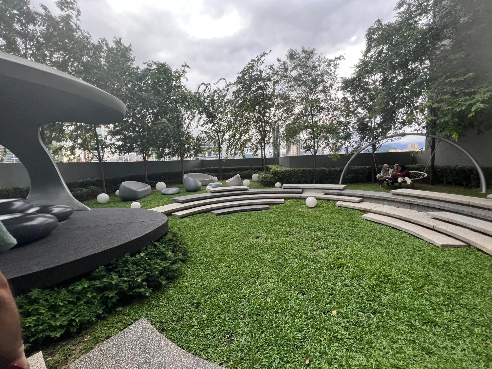 Scarletz Suites Kuala Lumpur By City Center Exteriör bild