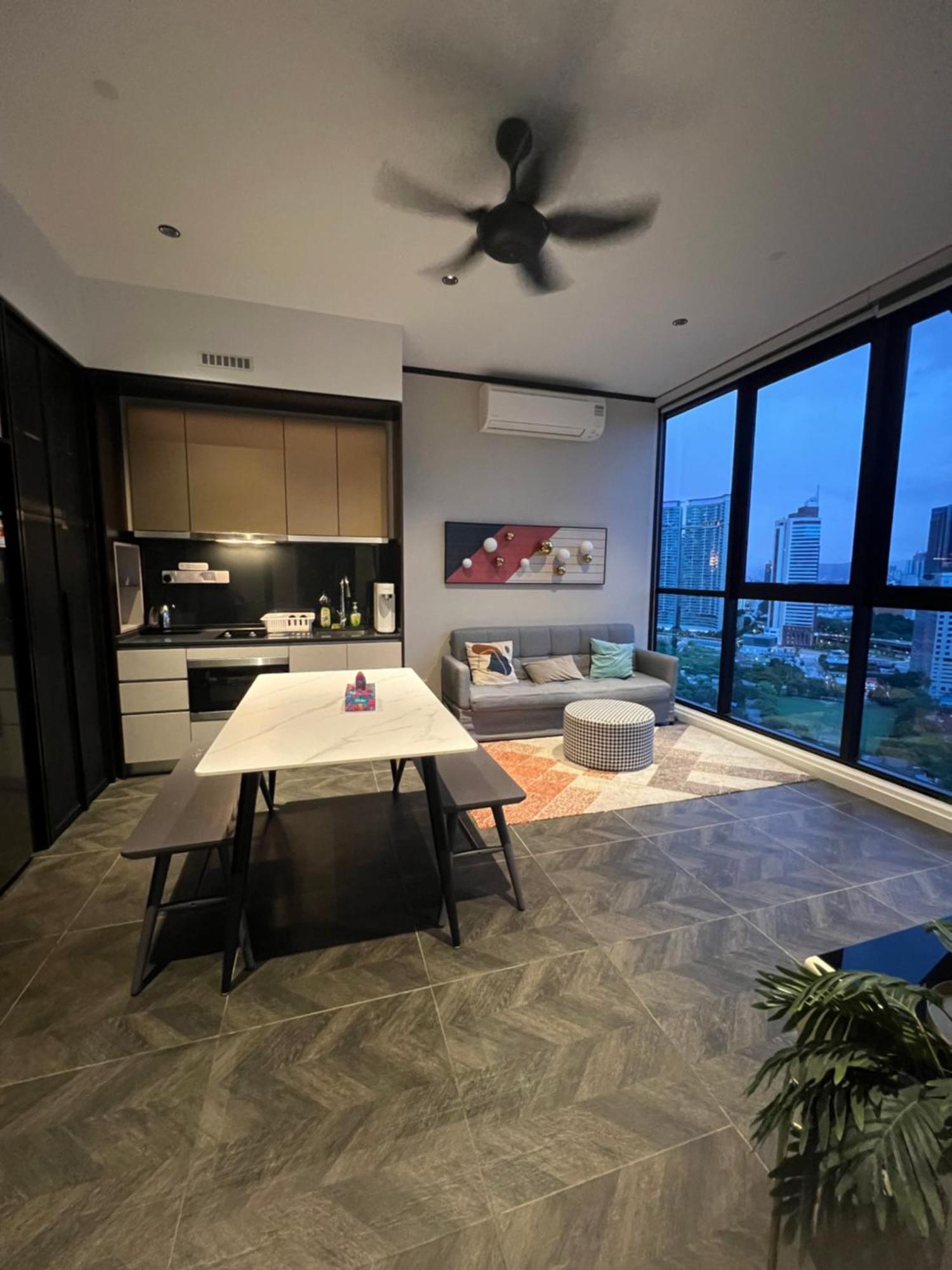 Scarletz Suites Kuala Lumpur By City Center Exteriör bild