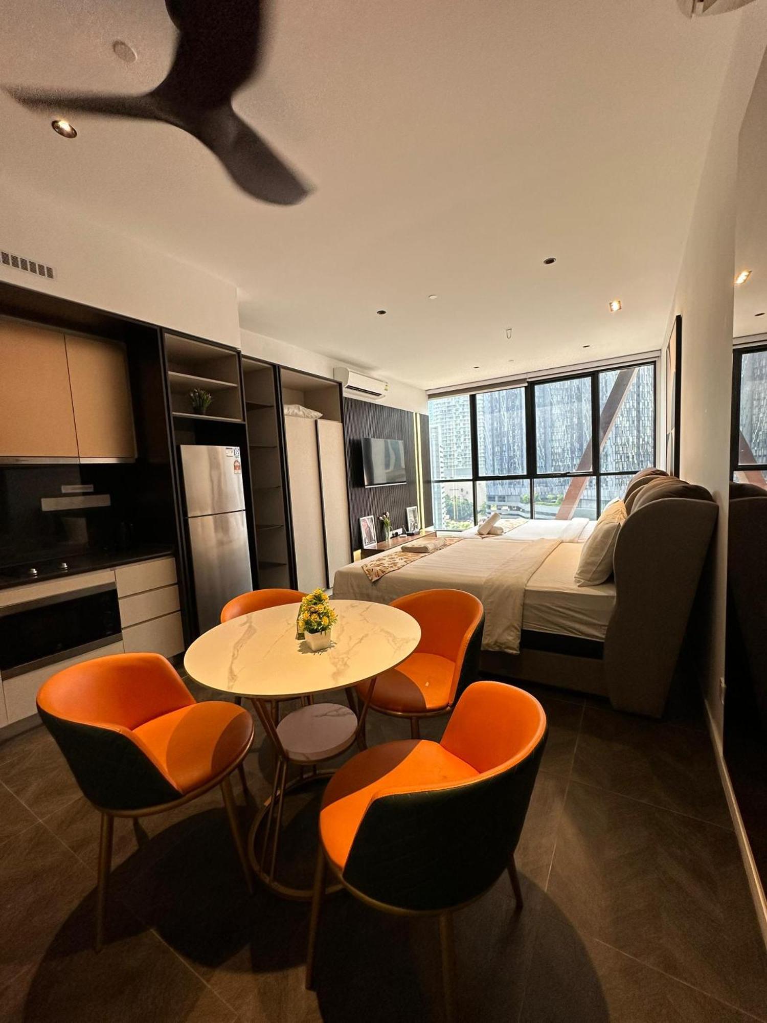 Scarletz Suites Kuala Lumpur By City Center Exteriör bild